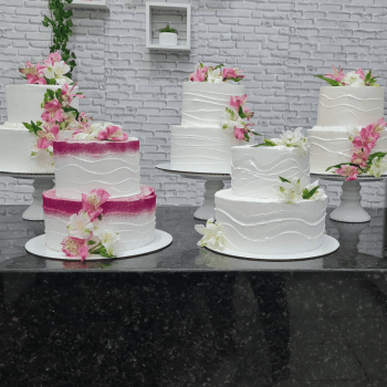 Curso Prático de Bolo de Andar da Estrutura à Decoração 10/07/26 09h às 17h